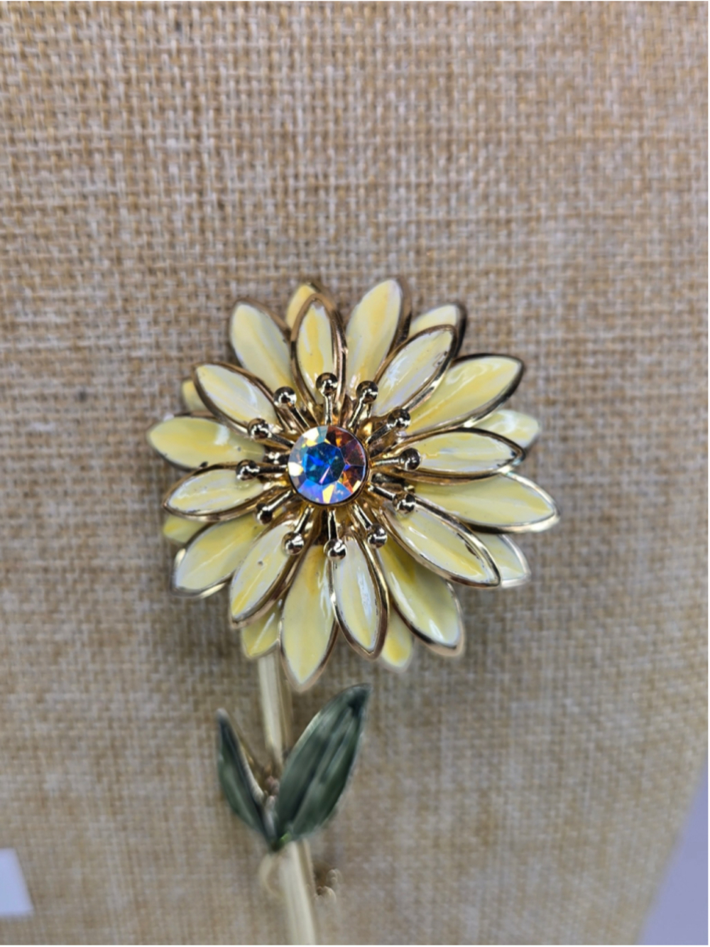 Vintage Coro Gold-Tone Cream Flower Brooch Rhinestone Large Collectible Daisy - Picture 2 of 13